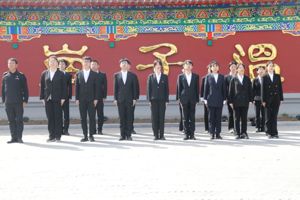 开启新视野，展望新征程——月博集团、温泉集团、公服集团新生阶段性培训结束